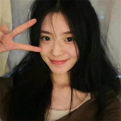 鱼跃在花见